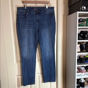 Kut from the Kloth Blue CARRIE Boyfriend Jeans Size 16
